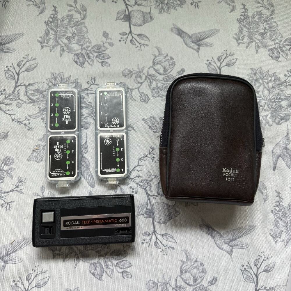 Vtg 70s Kodak Tele Instamatic 608 110 Film Camera Kodak Tote Case Flip Flash Lot